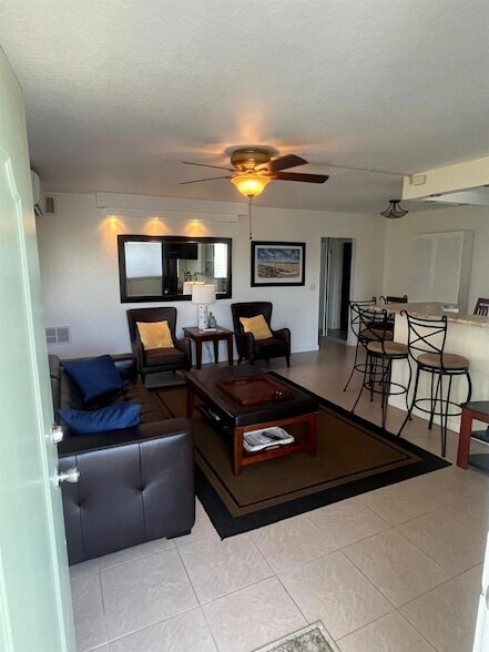 Building Photo - 3600 N Ocean Dr
