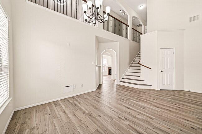 Building Photo - 25135 Florina Ranch Dr