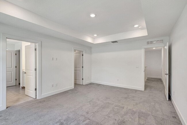 Building Photo - 229 Preserve Trl S