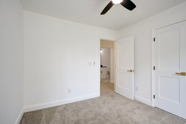 Building Photo - 412 Riley Ln