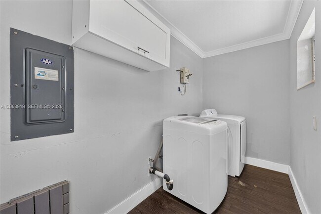 Building Photo - 8401 SW 107th Ave