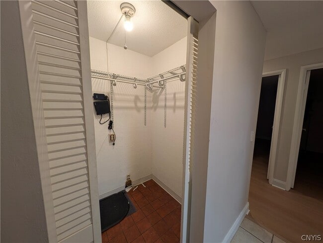 Building Photo - 273 Watertree Dr