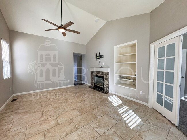 Building Photo - Woodmen Hills Ranch Home