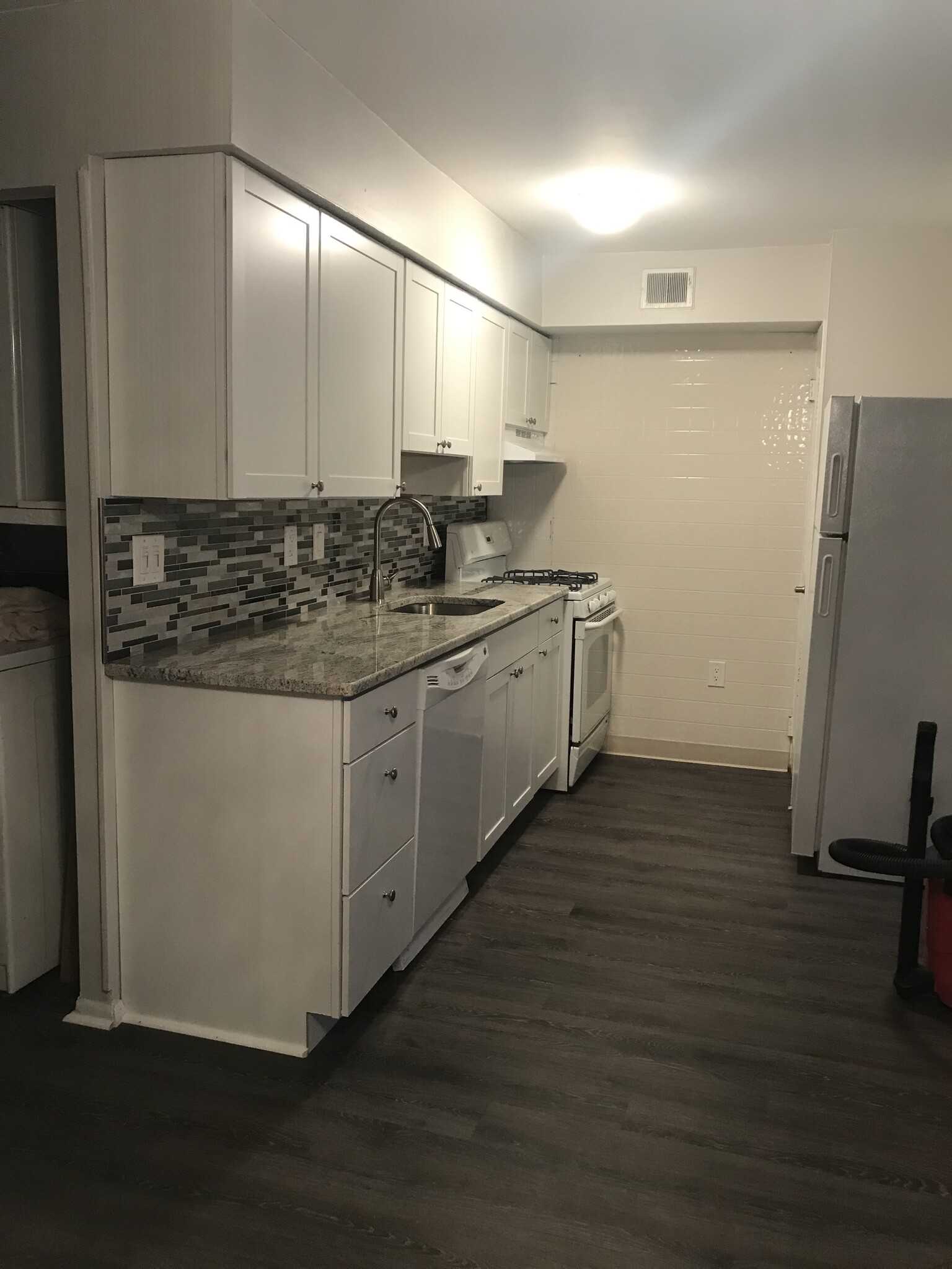 Building Photo - 4614 Silverwood St
