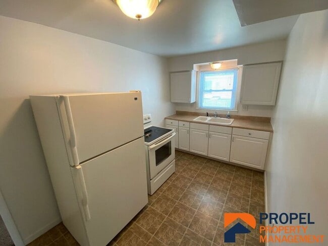 Building Photo - 8141 Macomb St