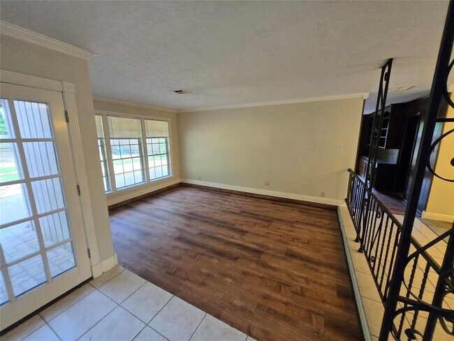Building Photo - 4242 Honey Oaks Dr