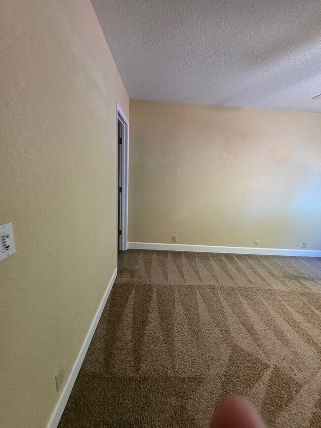 Building Photo - Charming Family Home for Rent in Auburn, C...
