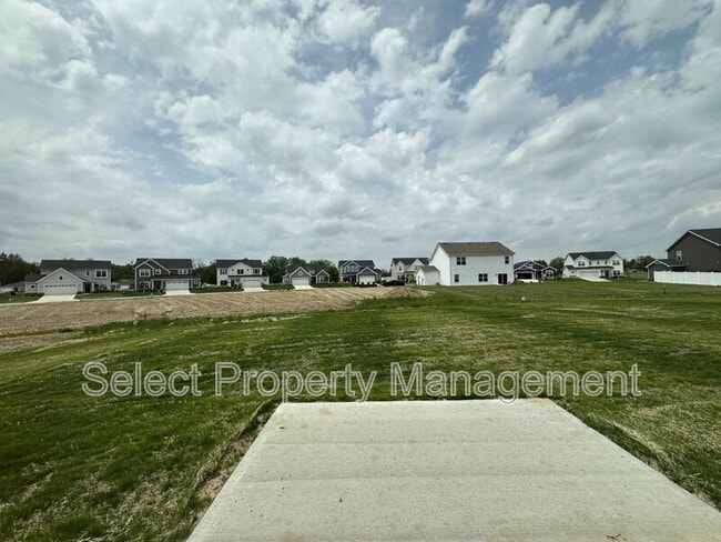 Building Photo - 8783 Elmont Cv