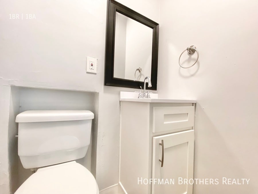 Building Photo - 5716 La Mirada Ave