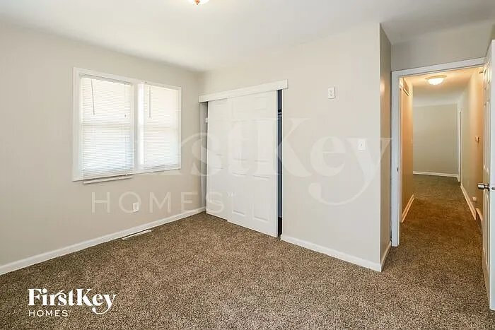 Building Photo - 7405 E 49th Terrace