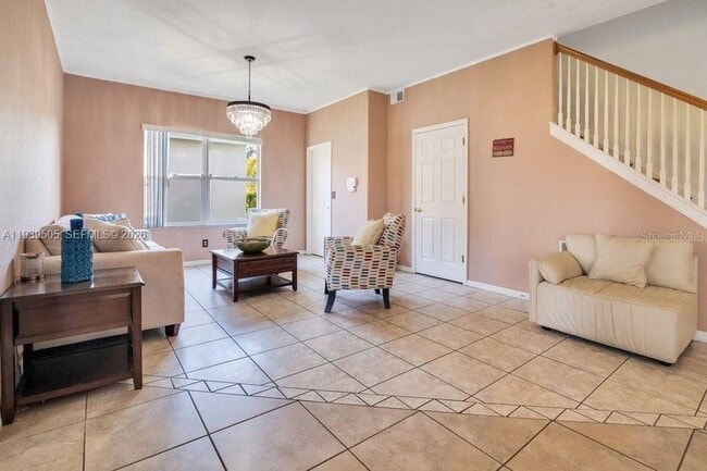 Building Photo - 321 Corvina Dr