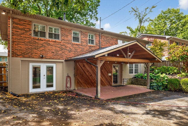 Building Photo - 433 Potomac Dr