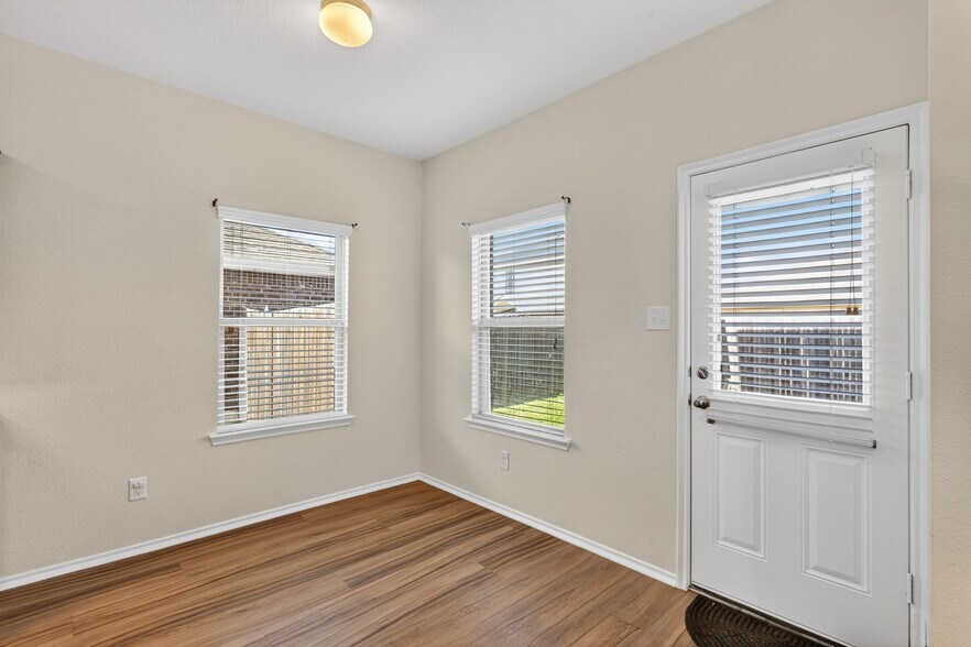 Building Photo - 1702 Wild Rye Cir