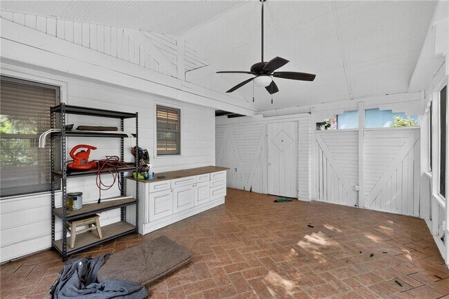 Building Photo - 4053 Cooper Ridge Ct SE