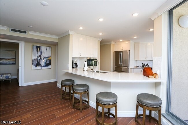 Building Photo - 4041 Gulf Shore Blvd N