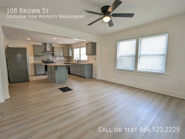 Building Photo - 108 Brown St