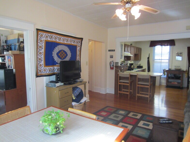 Building Photo - 728 Ohio St