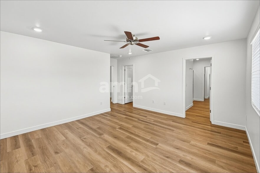 Building Photo - 13112 N Honest Endeavor Wy