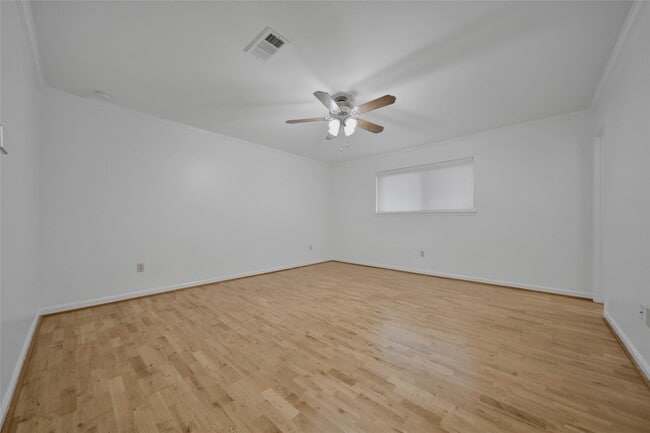 Building Photo - 1067 Lehman St