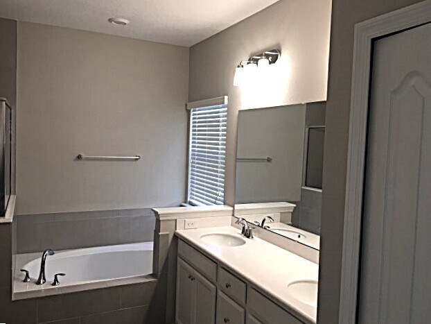 Building Photo - 200 Otero Point