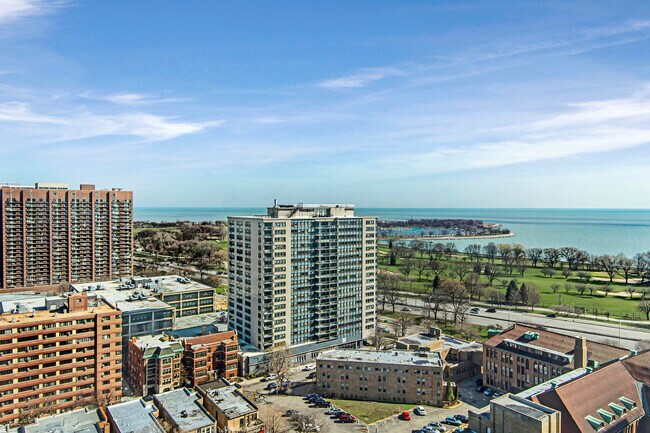 Building Photo - 655 W Irving Park Rd