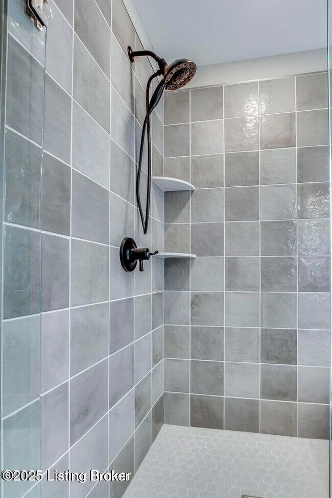 Building Photo - 14210 Halden Ridge Way