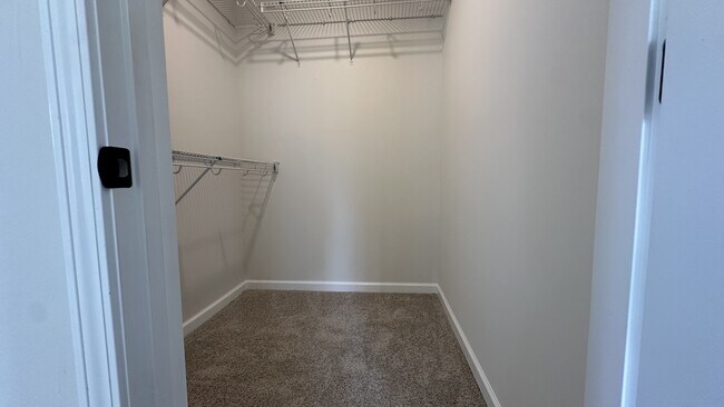 Building Photo - 155 Waterwheel Cir