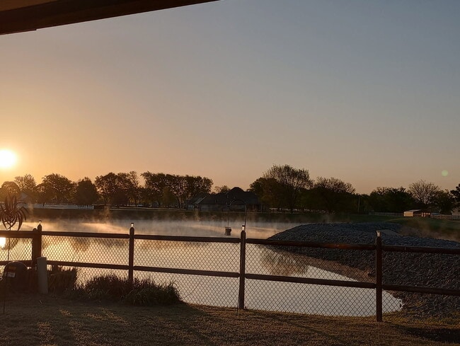 Building Photo - 10717 N 154th E Ave