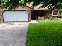 Building Photo - 116 Saddle Dr