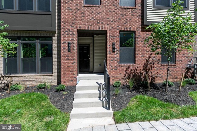 Building Photo - 2328 Water Promenade Ave