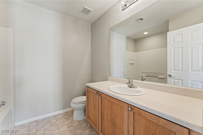 Building Photo - 9164 Enticing Ct