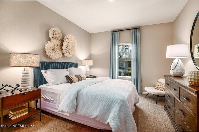 Building Photo - 10654 Towns Wy