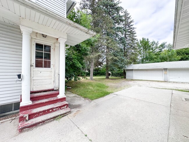 Building Photo - 1514 24th St