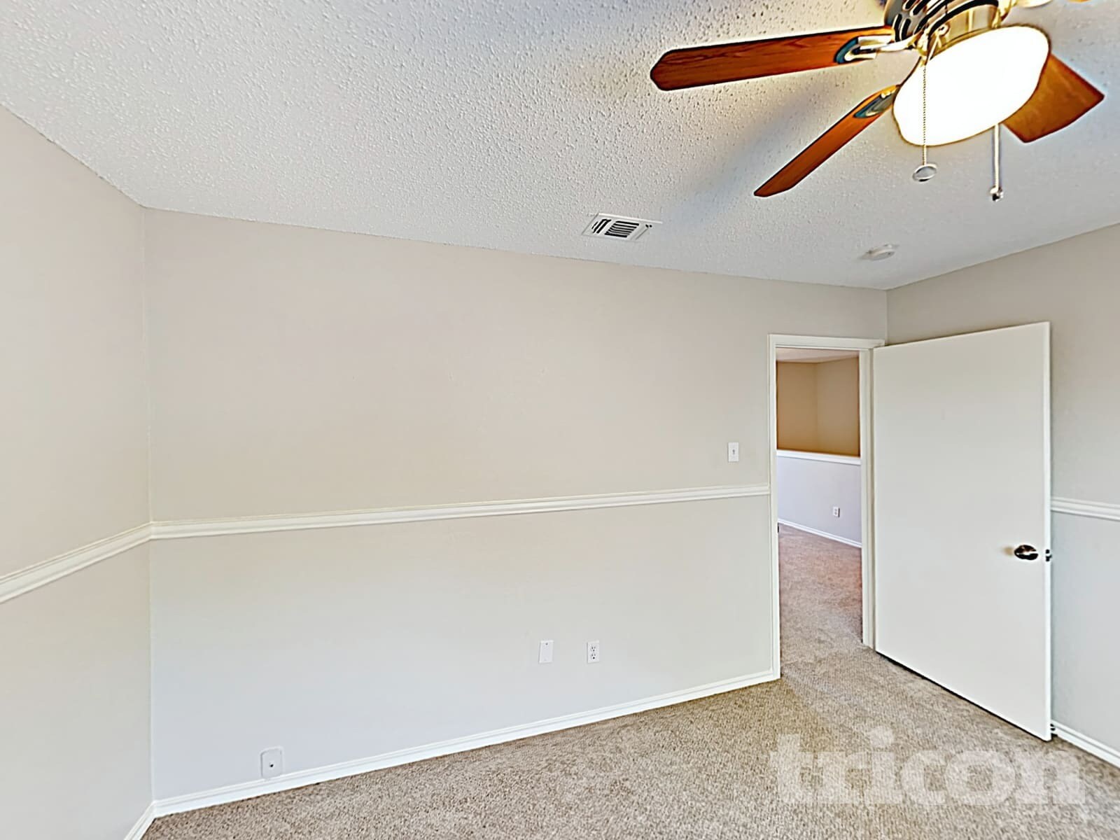 Building Photo - 1105 Parker Ct
