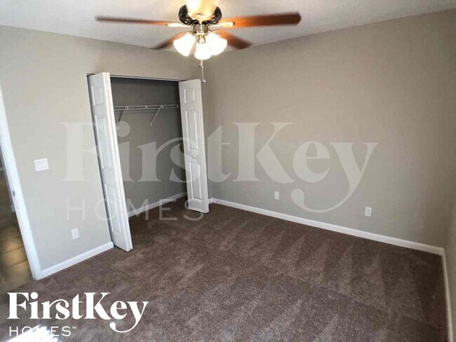 Building Photo - 2477 SW Aberdeen St