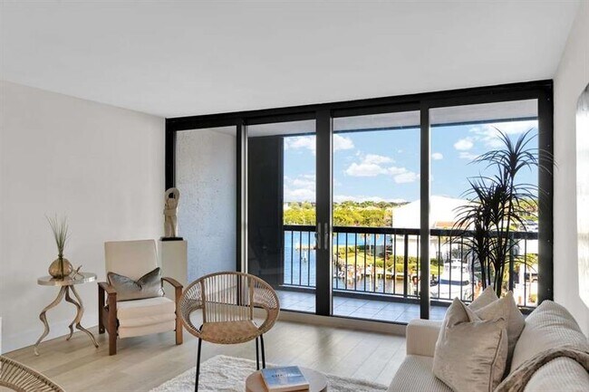 Building Photo - 4748 S Ocean Blvd