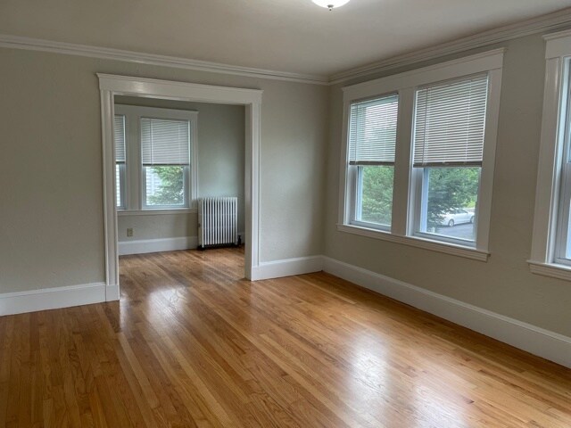 Building Photo - 229 Langley Rd