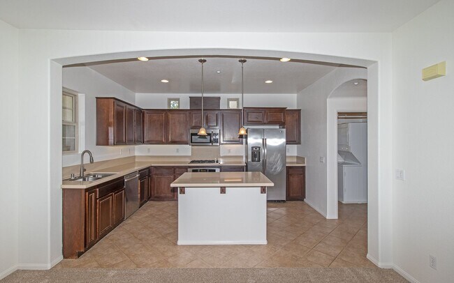 Building Photo - 2110 Silverado St