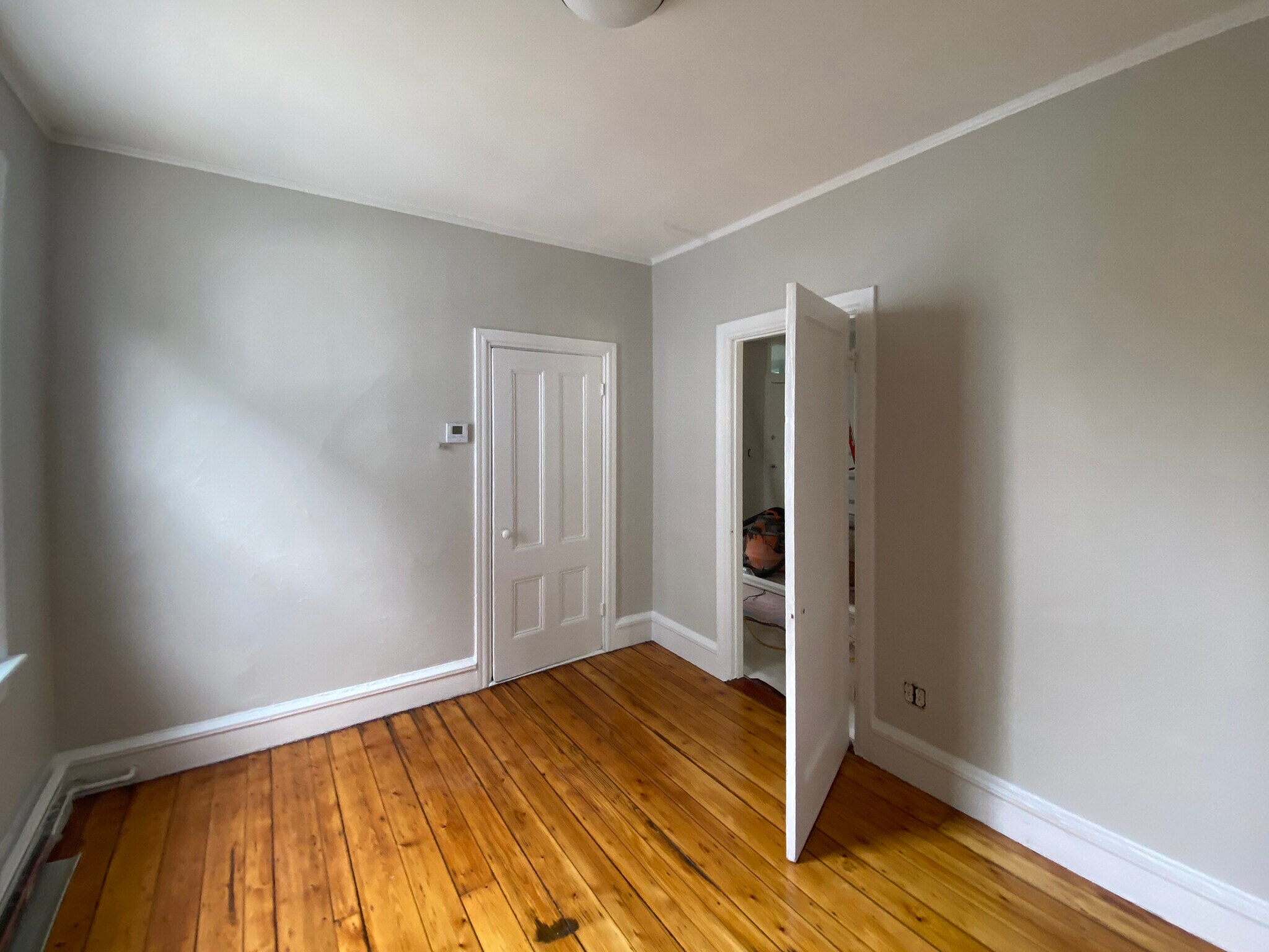 Building Photo - 373 Wickenden St