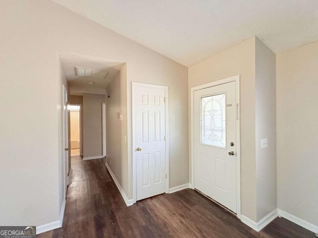 Building Photo - 142 Woodvalley Ct