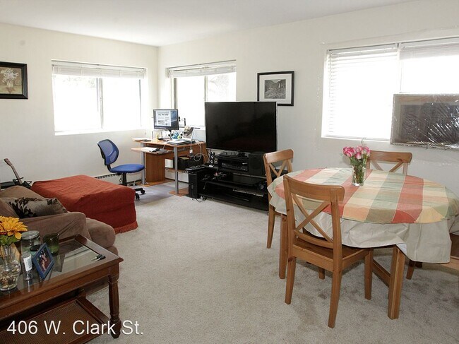 Building Photo - 1 br, 1 bath Apartment - 406 W. Clark St.