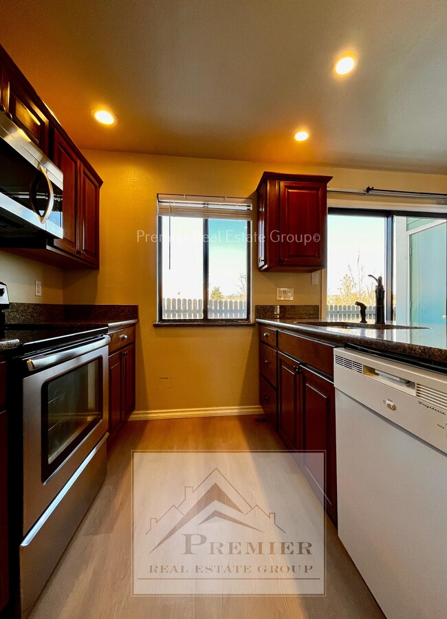 Building Photo - 806 London Green Way