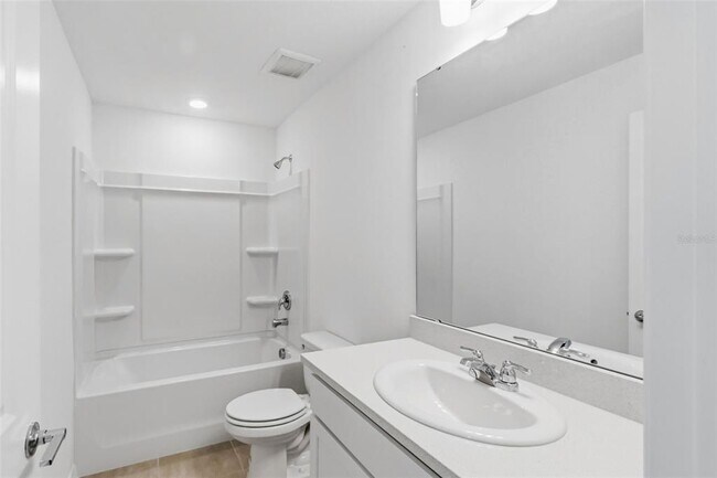 Building Photo - 15125 Cuzcorro Ct