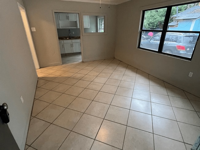 Building Photo - 1240 Levy Ave