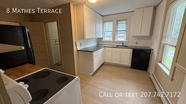 Building Photo - 8 Mathes Terrace