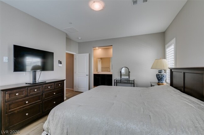 Building Photo - 545 Teovani St