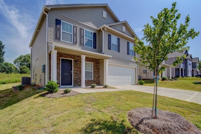 Building Photo - 3 BR, 2.5 BA., 2 Car Garage in Boiling Springs, Near I-85