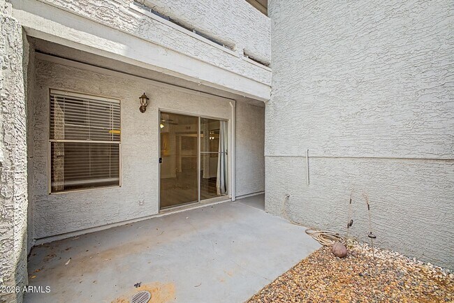 Building Photo - 1331 W Baseline Rd
