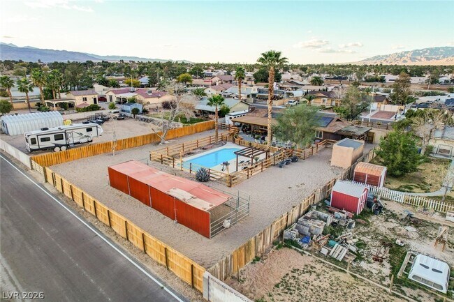 Building Photo - 5305 Patricia Ave