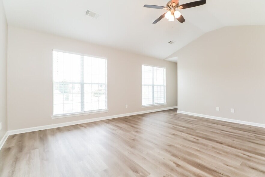 Building Photo - 3510 Kellys Ct